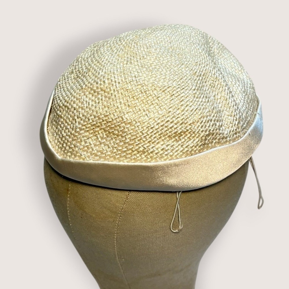Vintage 1940s Jacqueline Davesne Tambourine Hat Haute Mode Paris‎ Off White